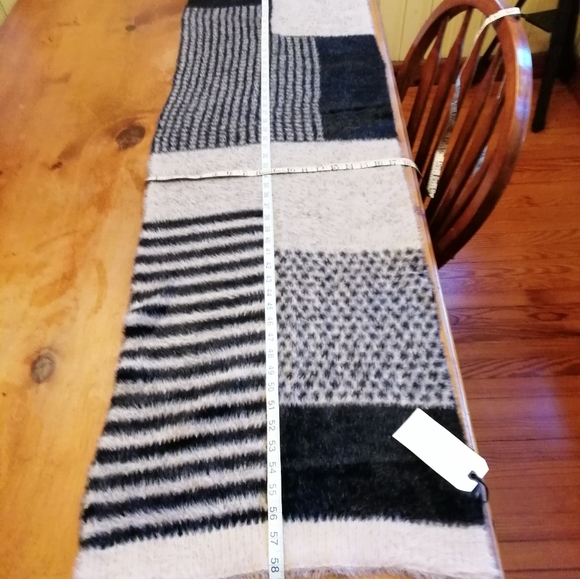 NWT Leith Mohair Winter Scarf - Picture 6 of 7